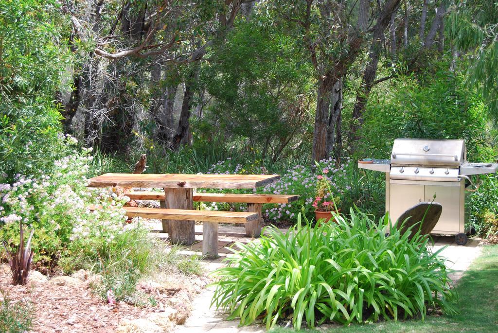Llewellin'S Guest House Margaret River Eksteriør billede